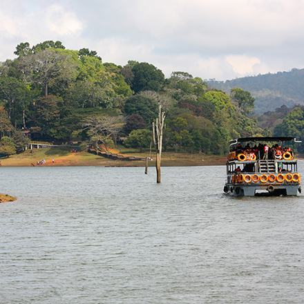 /images/destination/day_6_explore_thekkady-sm_1.jpg